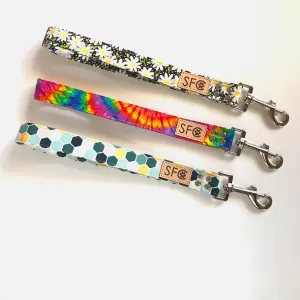 Traffic Leash - Short leash for walking dog close to you in your choice of fabric